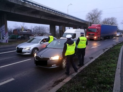 SZCZECIŃSKA „DROGÓWKA” PONOWNIE SKUTECZNA – PONAD 20 OSÓB STRACIŁO W WEEKEND PRAWO JAZDY.