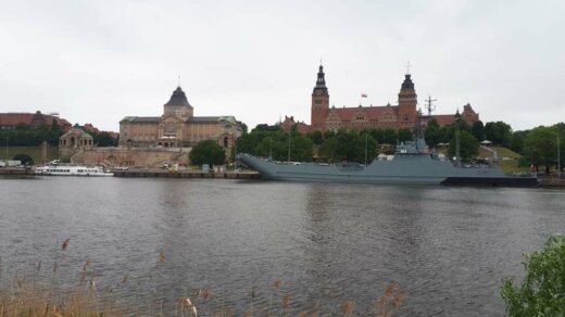 Okręt wojenny zacumował w Szczecinie