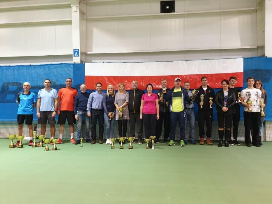 Wyniki Halowego Turnieju Tenisa Ziemnego z okazji Święta Niepodległości o Puchar Prezydenta Miasta Świnoujście.