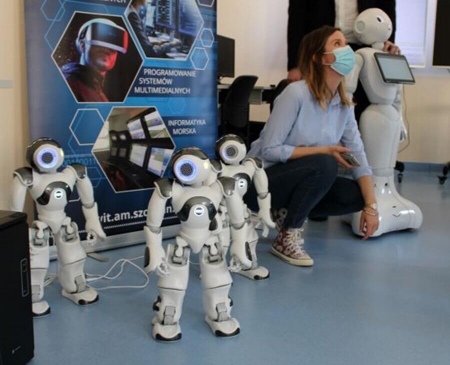 Akademia Morska w Szczecinie. Sztuczna inteligencja i widzenie maszynowe – roboty “przejęły” nasze nowe laboratorium.