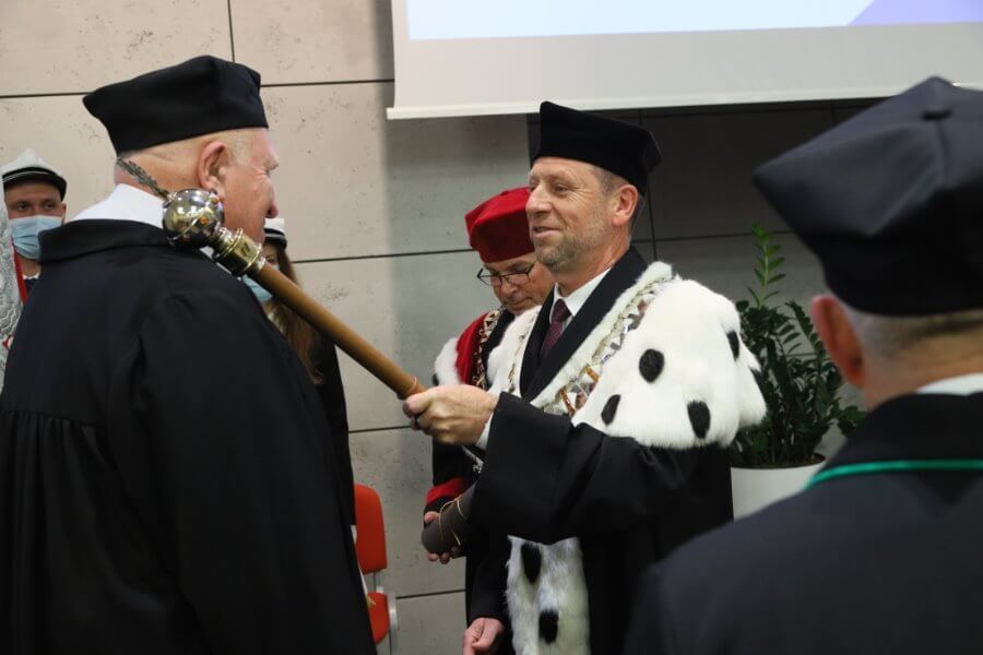 Tytuł doktora honoris causa Zachodniopomorskiego Uniwersytetu Technologicznego w Szczecinie dla wybitnego specjalisty w dziedzinie nauk rolniczych.
