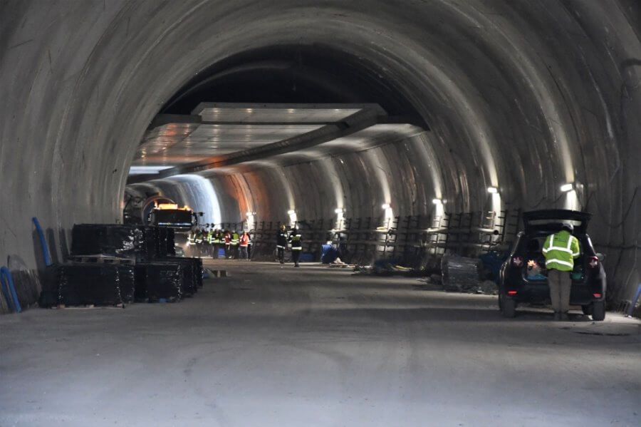 Świnoujście. Jak powstają wyjścia ewakuacyjne w tunelu pod Świną?