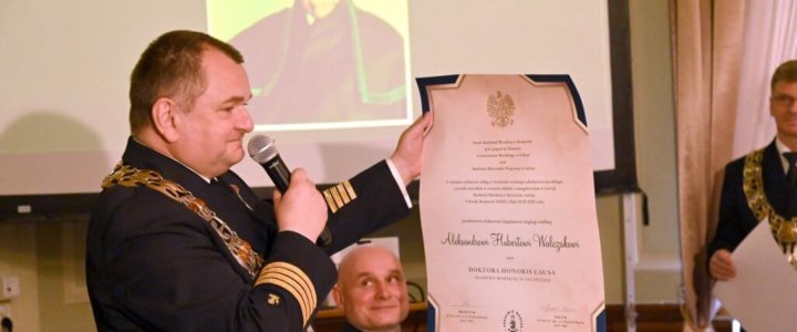 Doktor honoris causa Akademii Morskiej w Szczecinie po raz pierwszy.