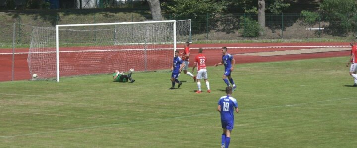 Świnoujście. Sprzęgło wciśnięte na 4 gole Flota - Iskierka Szczecin 4-1 (1-1).