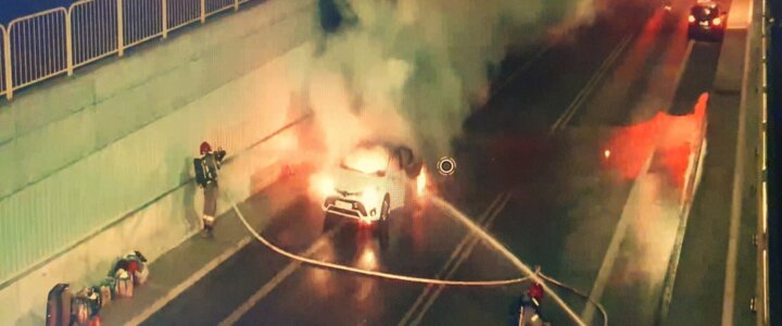 POAZR SAMOCHOD TOYOTA 2025-12-24 at 06.52.43