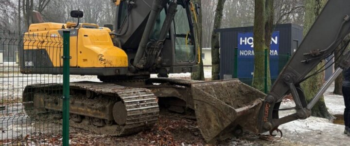 f5468feb-fdc3-4472-842e-7f858f16a3d2