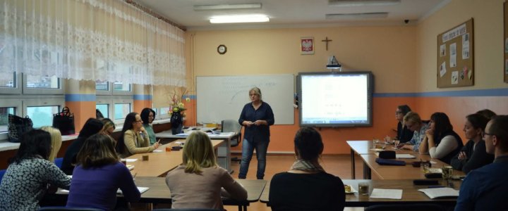 7 grudnia w Szkole Podstawowej nr 2 w Świnoujściu odbyła się II Konferencja z cyklu: "Czy przestaniemy pisać odręcznie? Rozważania nad przyczyną trudności w pisaniu."