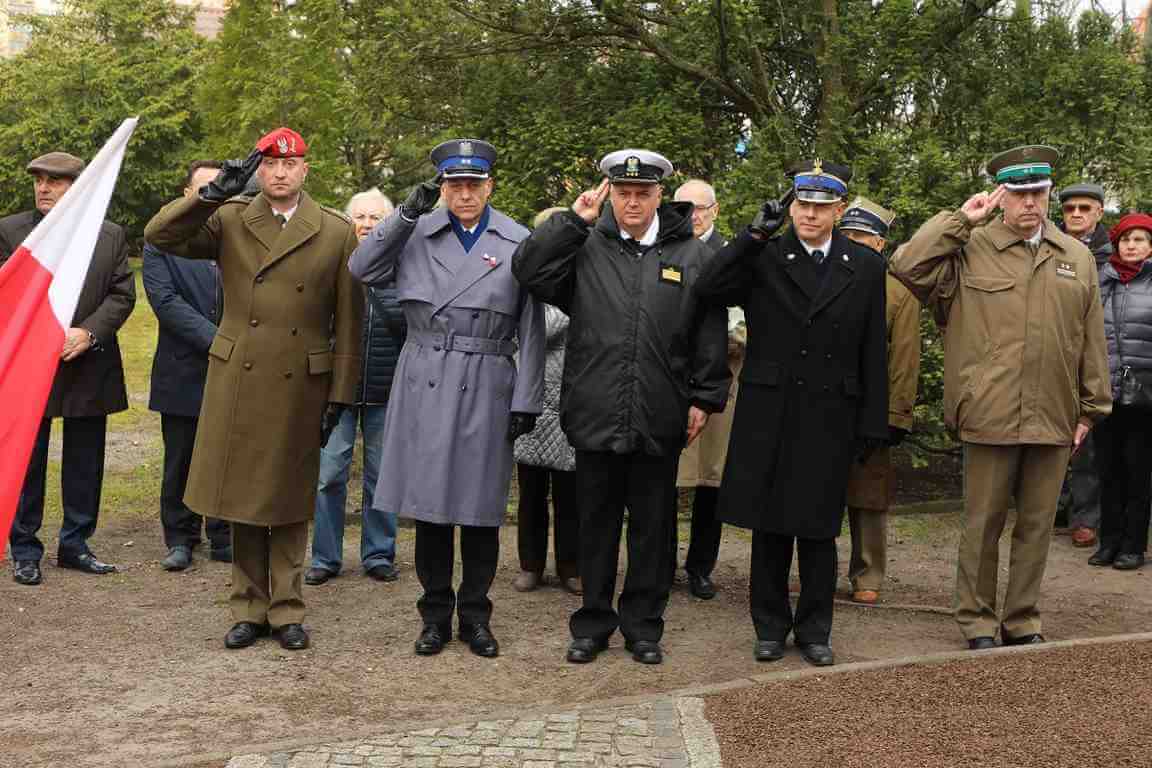 Świnoujście. 79. rocznica Zbrodni Katyńskiej oraz 9. rocznica Katastrofy pod Smoleńskiem
