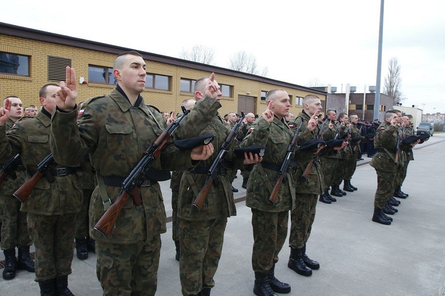 Przysięga wojskowa w 8.FOW