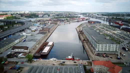 Port Szczecin będzie miał nowy plac do składowania towarów.