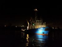 Nietypowa kolizja barki z wyspą Bielawa w Szczecinie