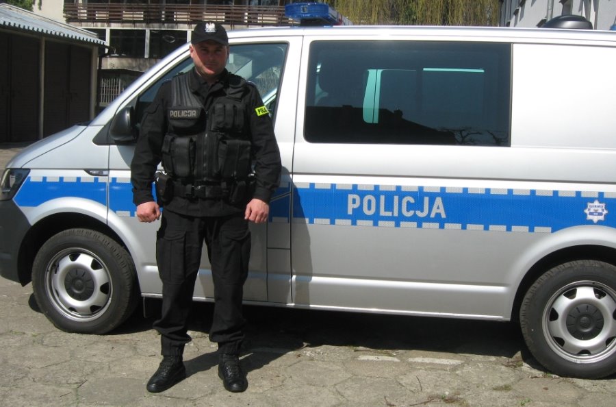 Świnoujście. Policjant „na wolnym” zatrzymał seryjnego złodzieja