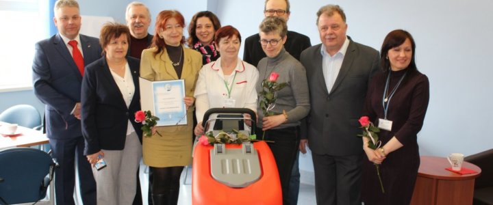 Specjalistyczna maszyna czyszcząco-dezynfekująca