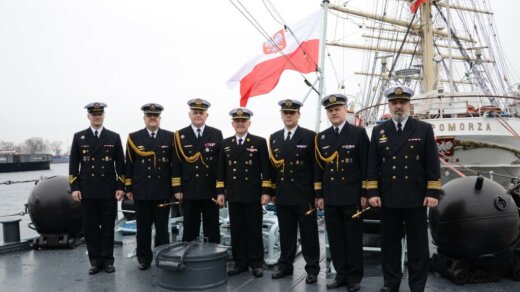 Pożegnanie z marynarskim mundurem na pokładzie ORP Błyskawica