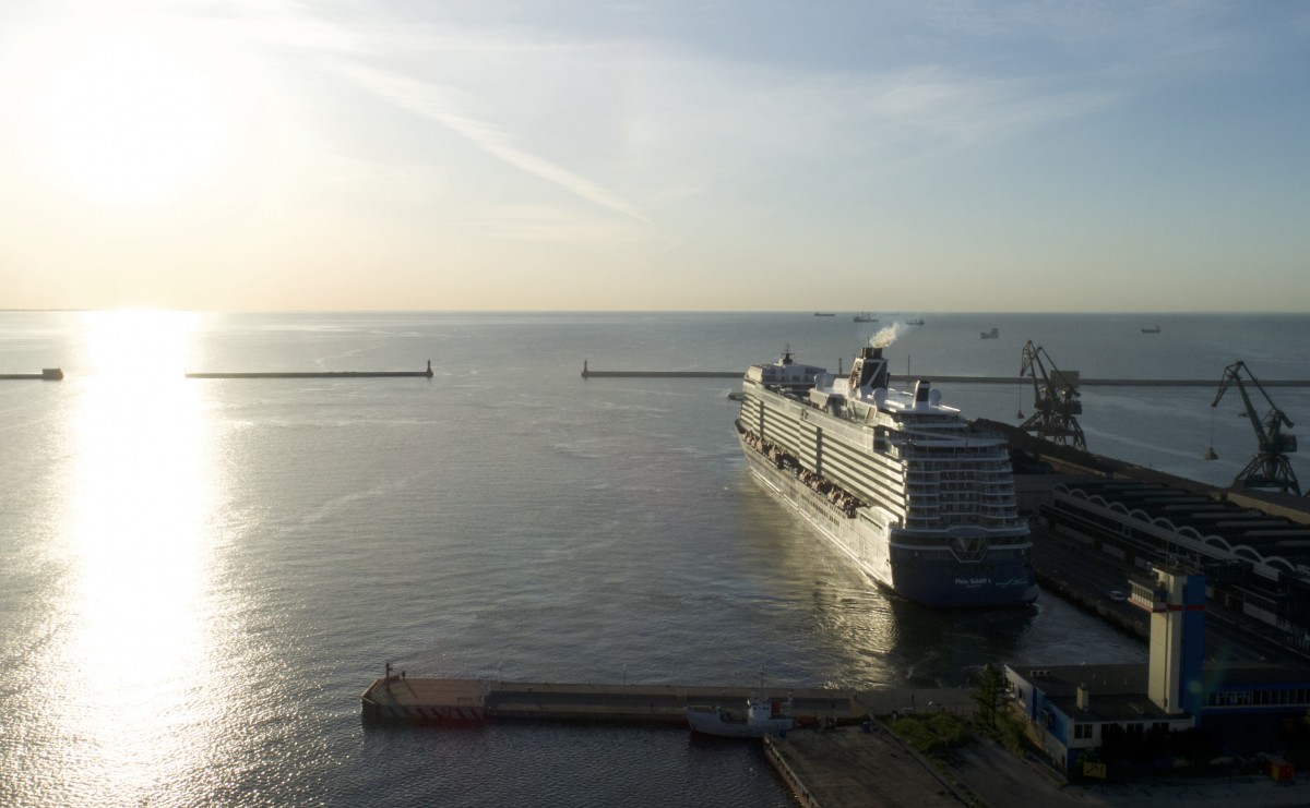 Spektakularny Mein Schiff 1 w Gdyni