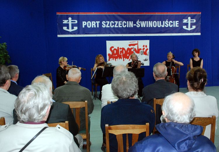 port szczecin świnoujście