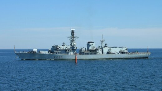 Brytyjska fregata HMS Monmouth w Gdyni (foto)