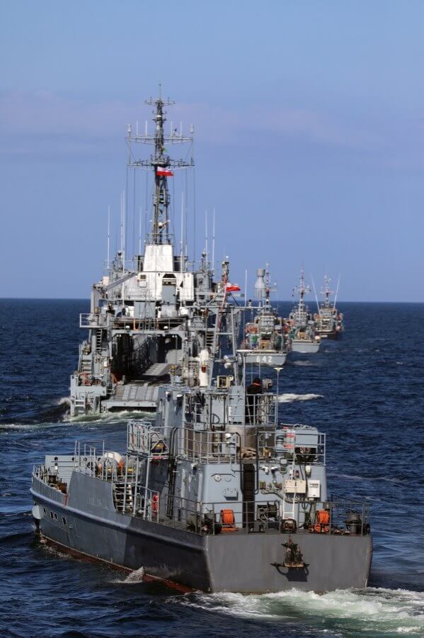 Świnoujście. Morskie szkolenie sił 8. Flotylli Obrony Wybrzeża.